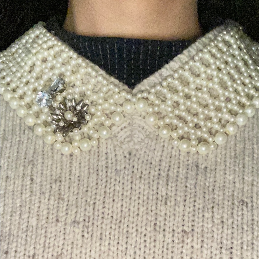 Pearl collar necklace